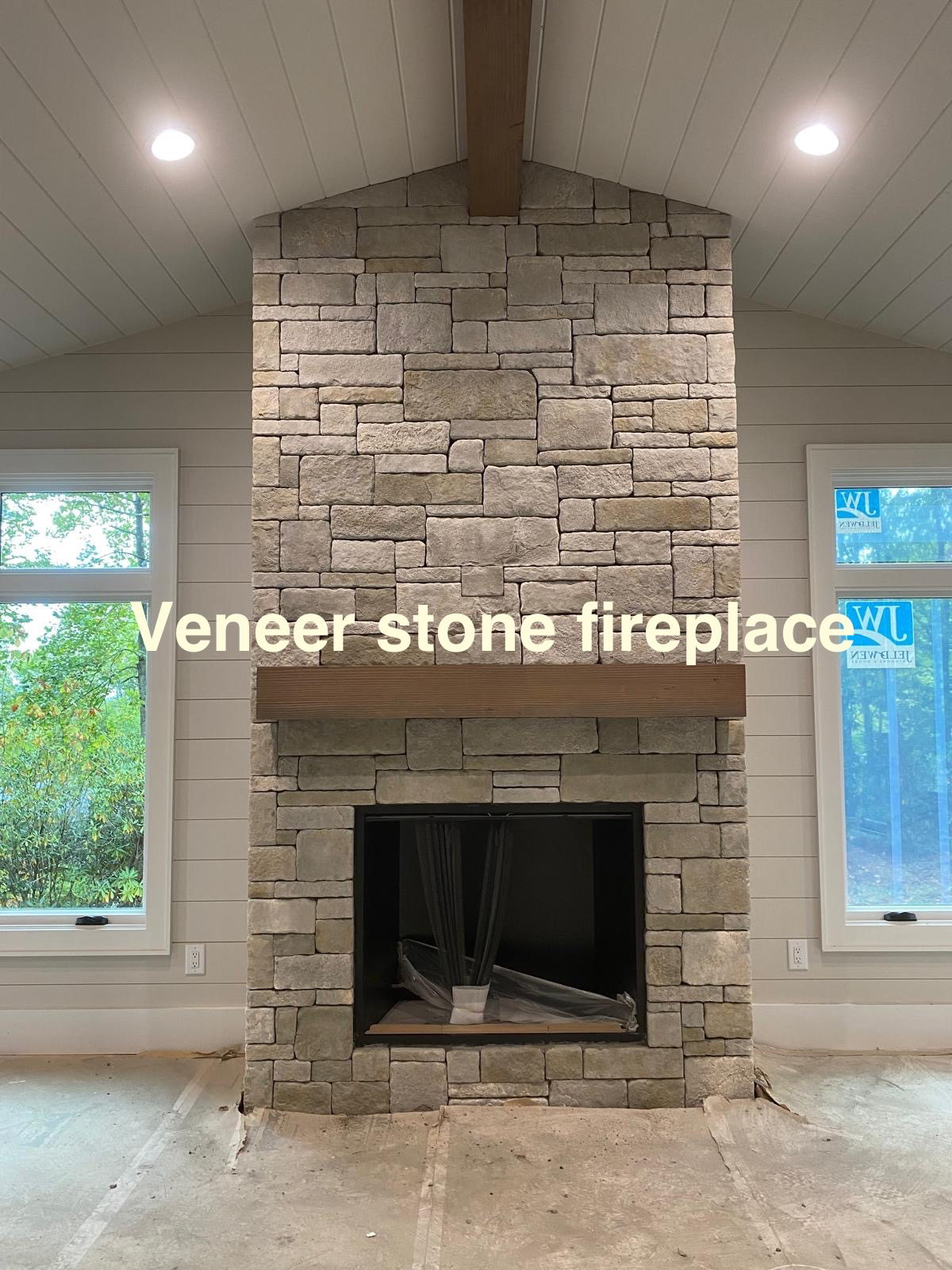 stone vaneer fireplace